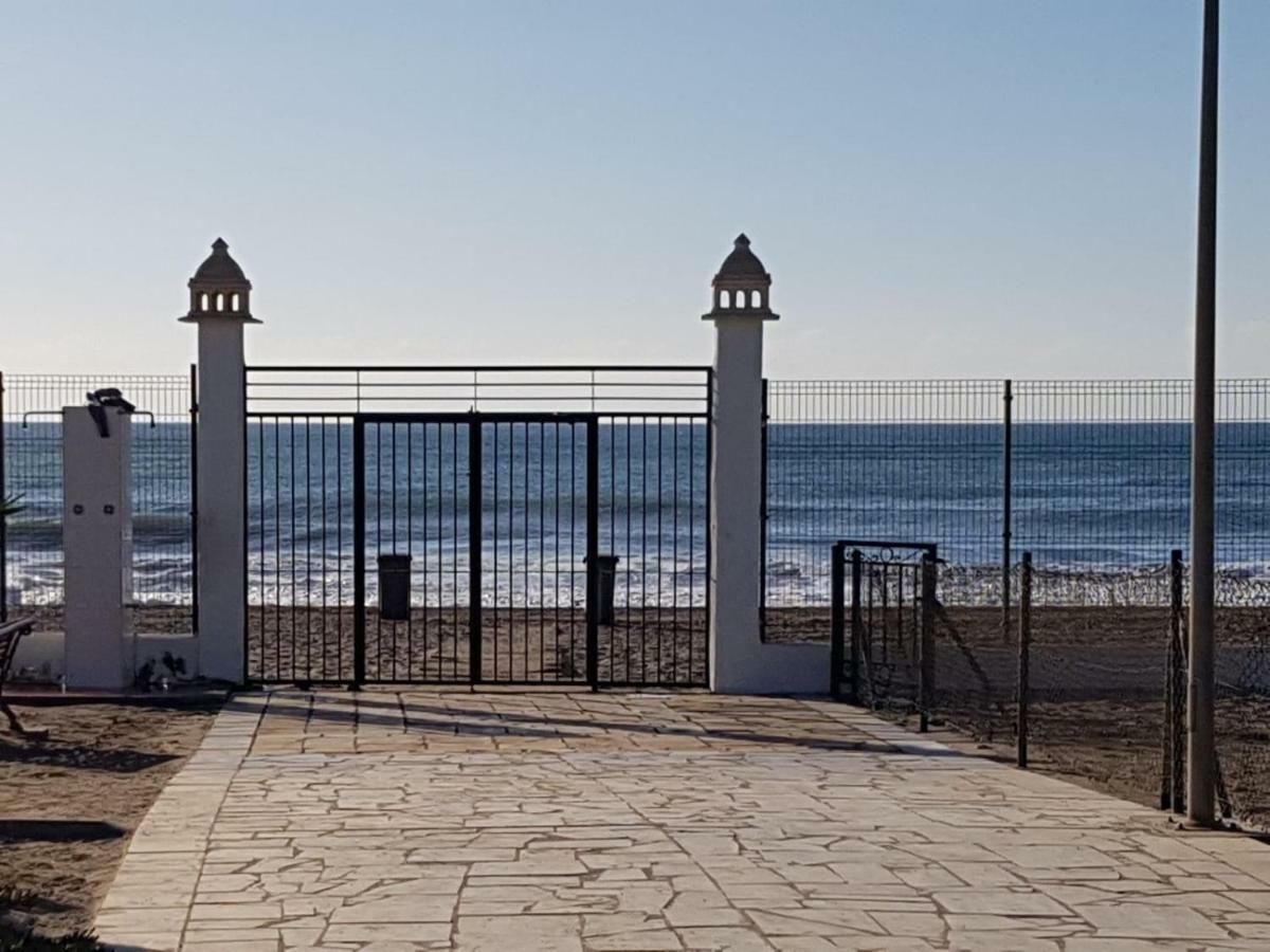 Casa Baja Extraordinaria En Urbanizacion Naturista! Las Bombardas Esterno foto